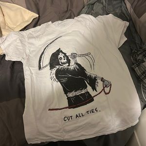 Cut all Ties Graphic Tee